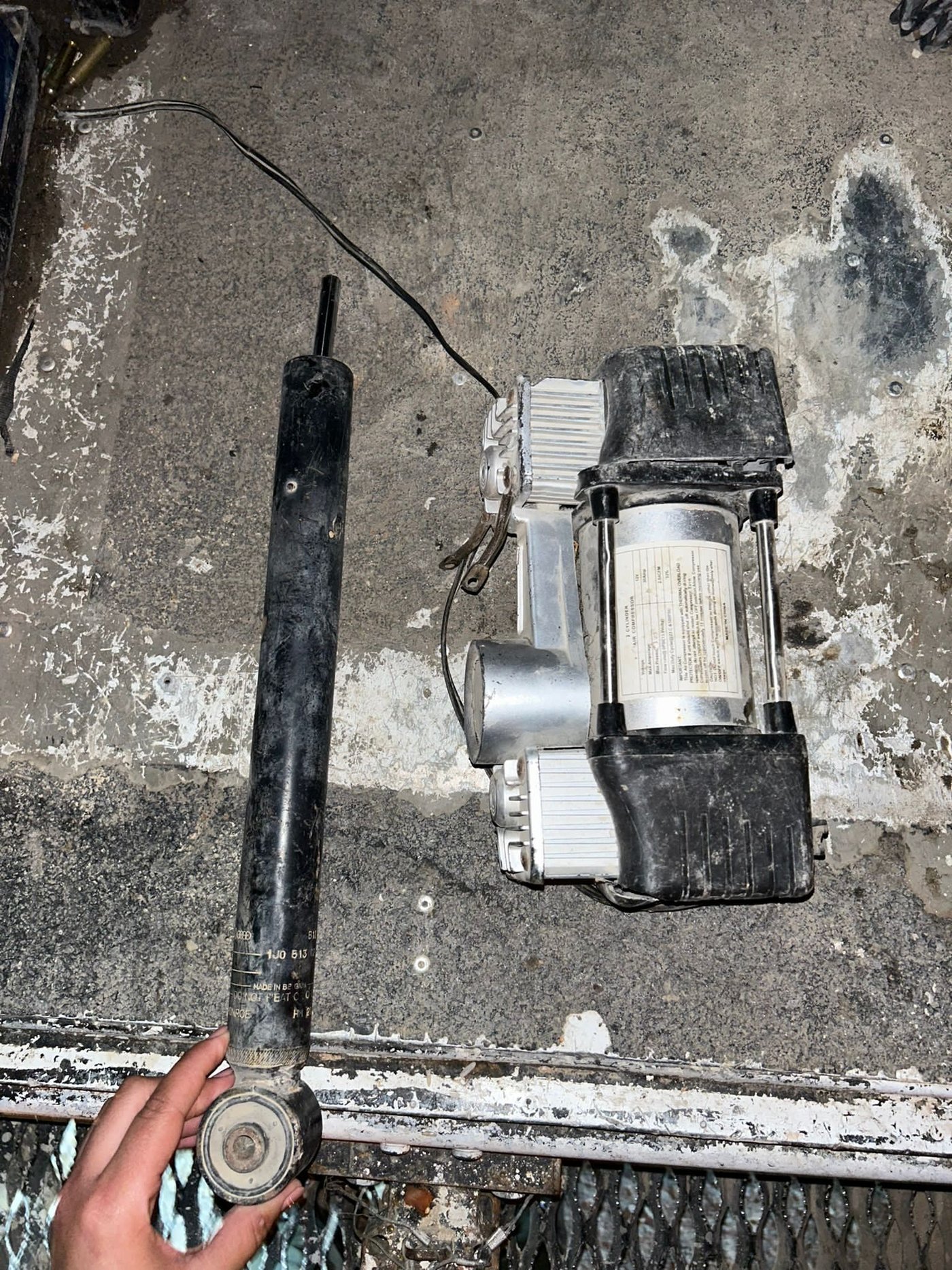מהנשקים שנתפסו הלילה