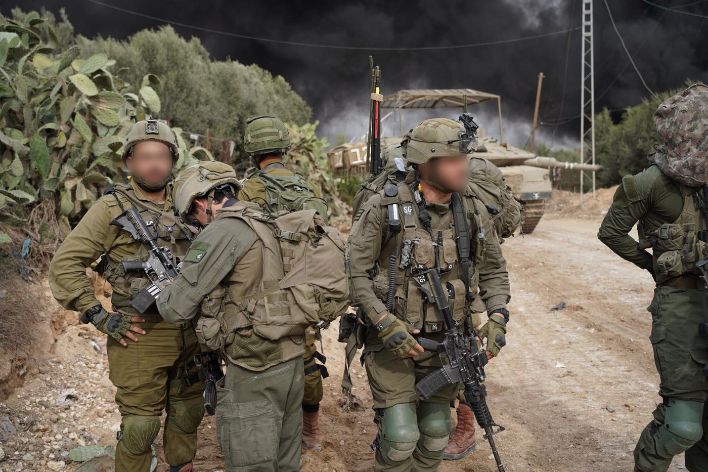 צוות הקרב של חטיבת כפיר מתמרן בעומק רצועת עזה