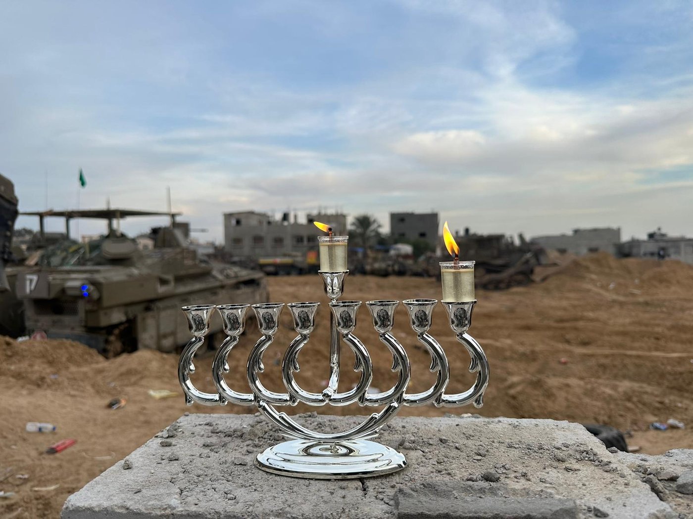נר חנוכה בעזה