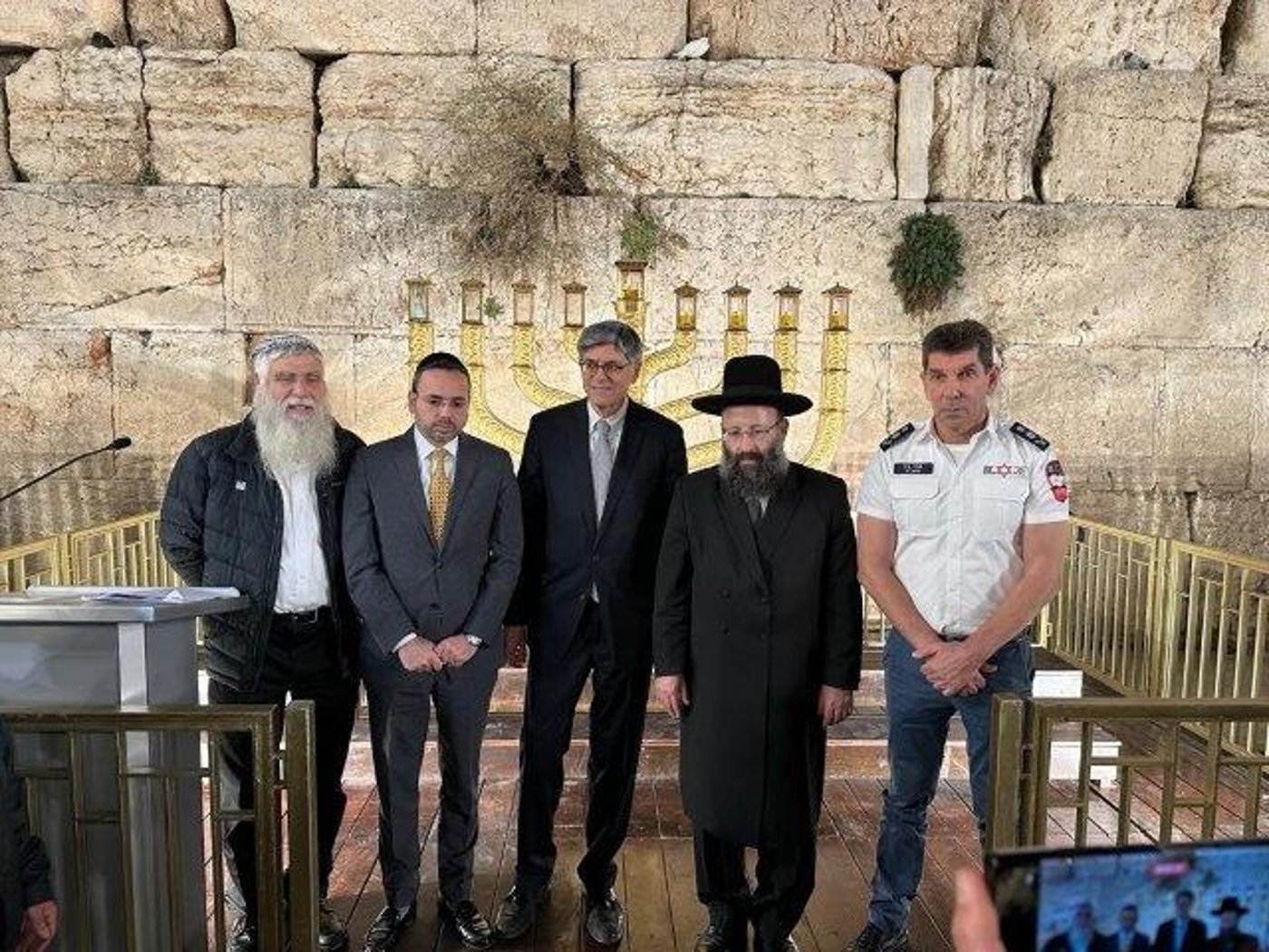 אירוע מרגש בכותל לזכר קדושי מד"א שנרצחו במלחמה
