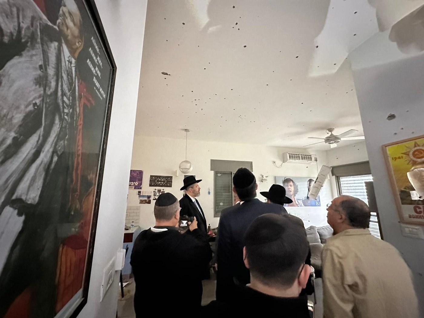 הרב הראשי הגר"ד לאו לחיילים בכפר עזה: "אשריכם שזכיתם להיות מגיני הבית"