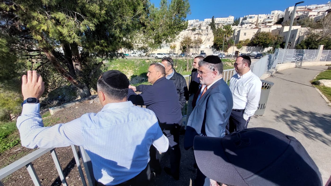 ראש העיר משה ליאון הצהיר: ״נקים טיילת טבע עוטפת רמות״