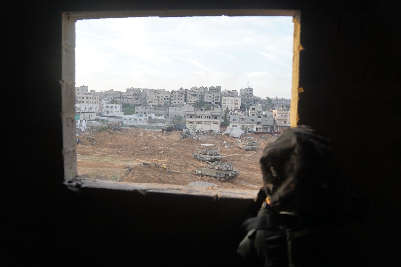 מטען הוטמן במרפאה, מחבלים חוסלו | תיעוד הלחימה ברצועה