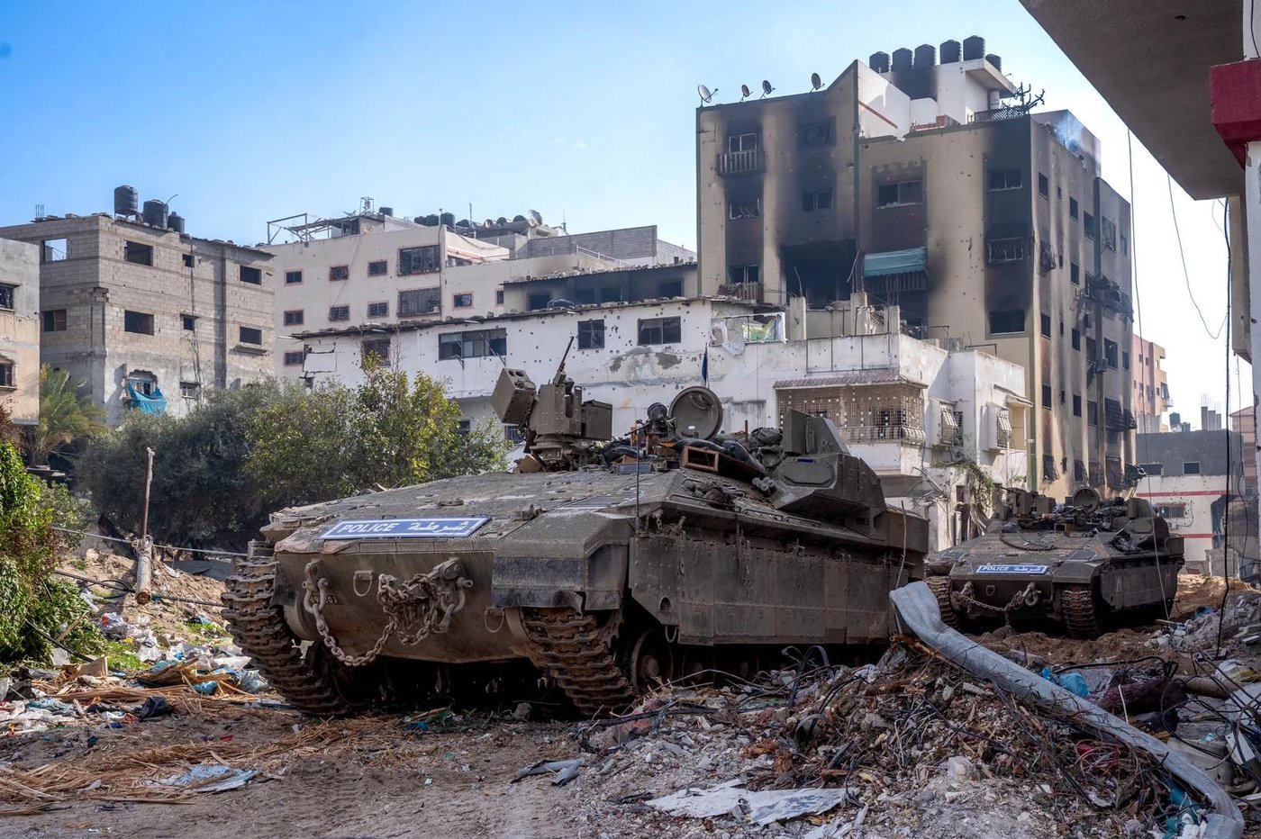 צק"ח 401, שלדג ושייטת 13 השיגו שליטה על כיכר פלסטין