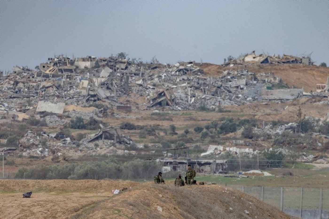 ההפצצות, המסוקים והארטילריה: תיעוד מגבול רצועת עזה