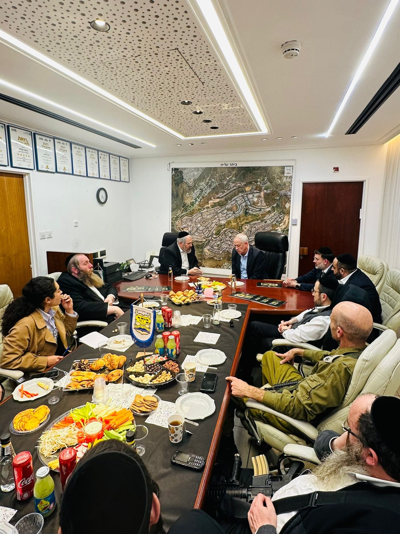 גנץ בביתר