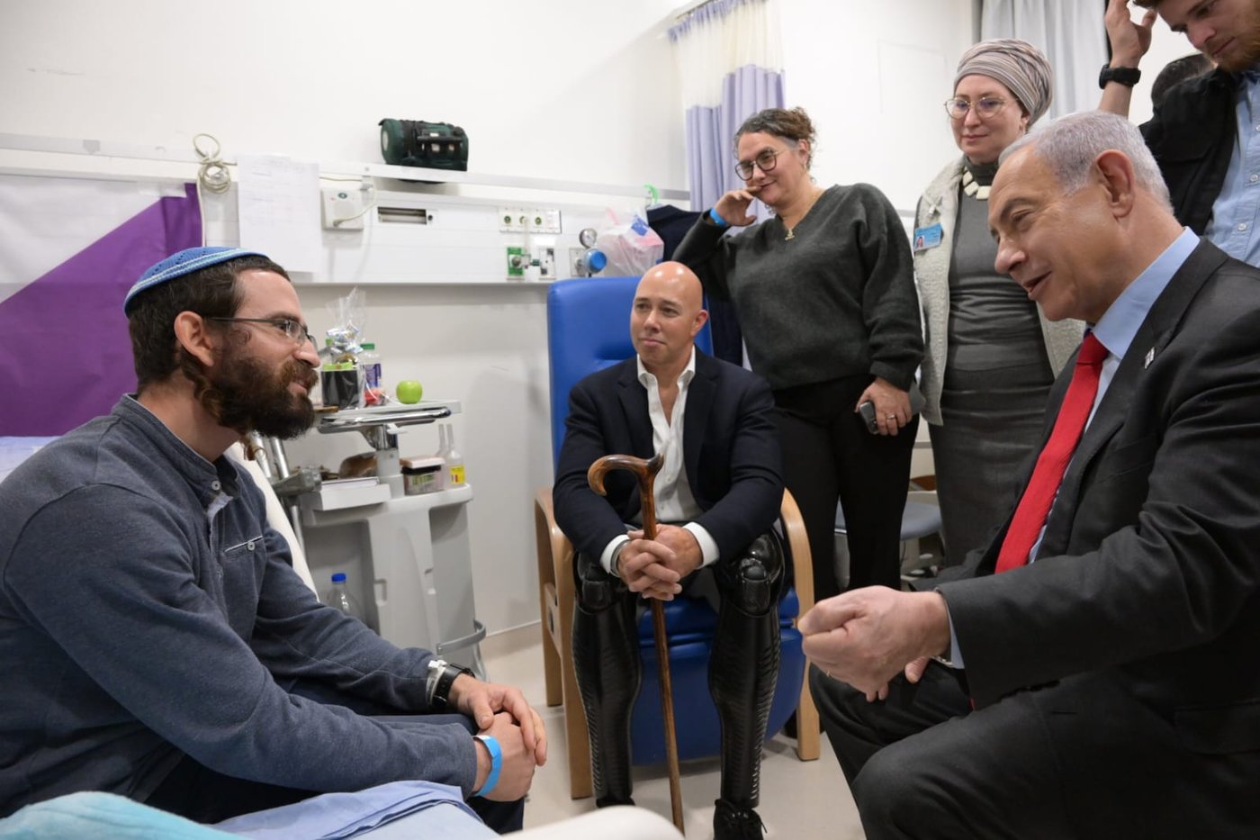 נתניהו וחבר הקונגרס האמריקני ביקרו את הלוחמים פצועי המלחמה | צפו