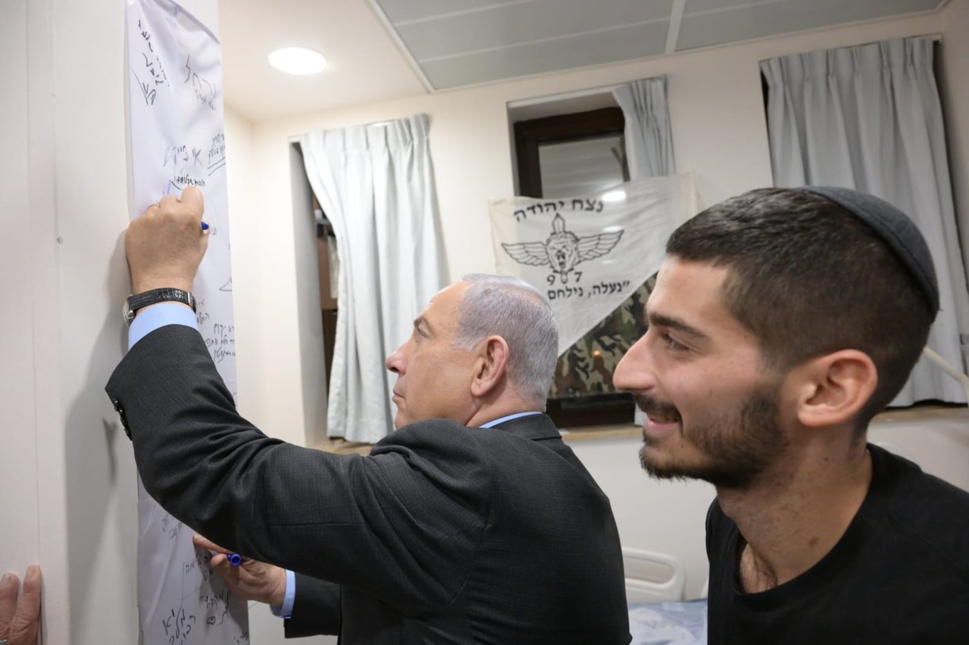 נתניהו וחבר הקונגרס האמריקני ביקרו את הלוחמים פצועי המלחמה | צפו