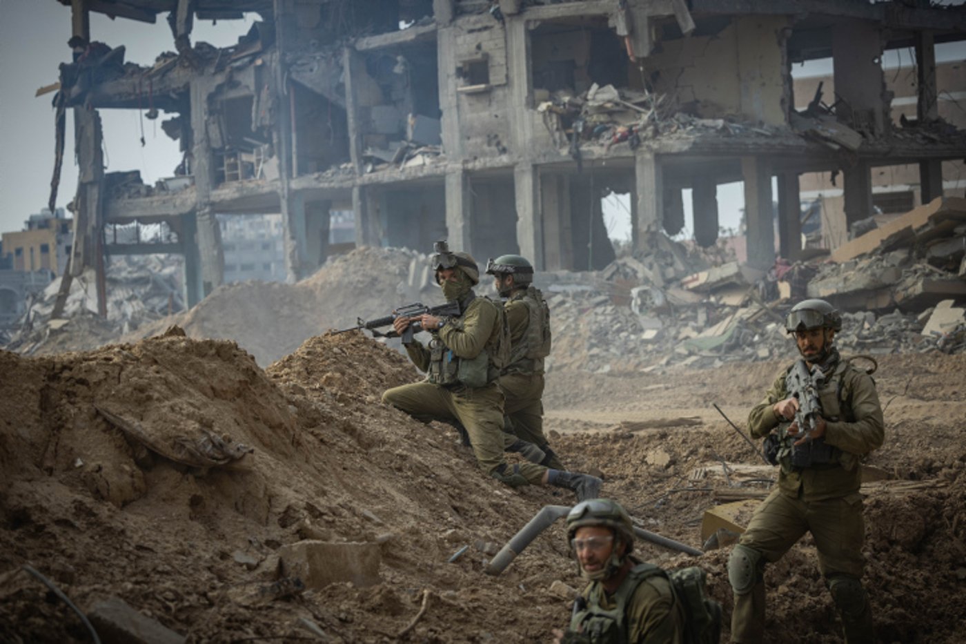 הצלם הצטרף לכוחות המתמרנים בצפון רצועת עזה - ותיעד