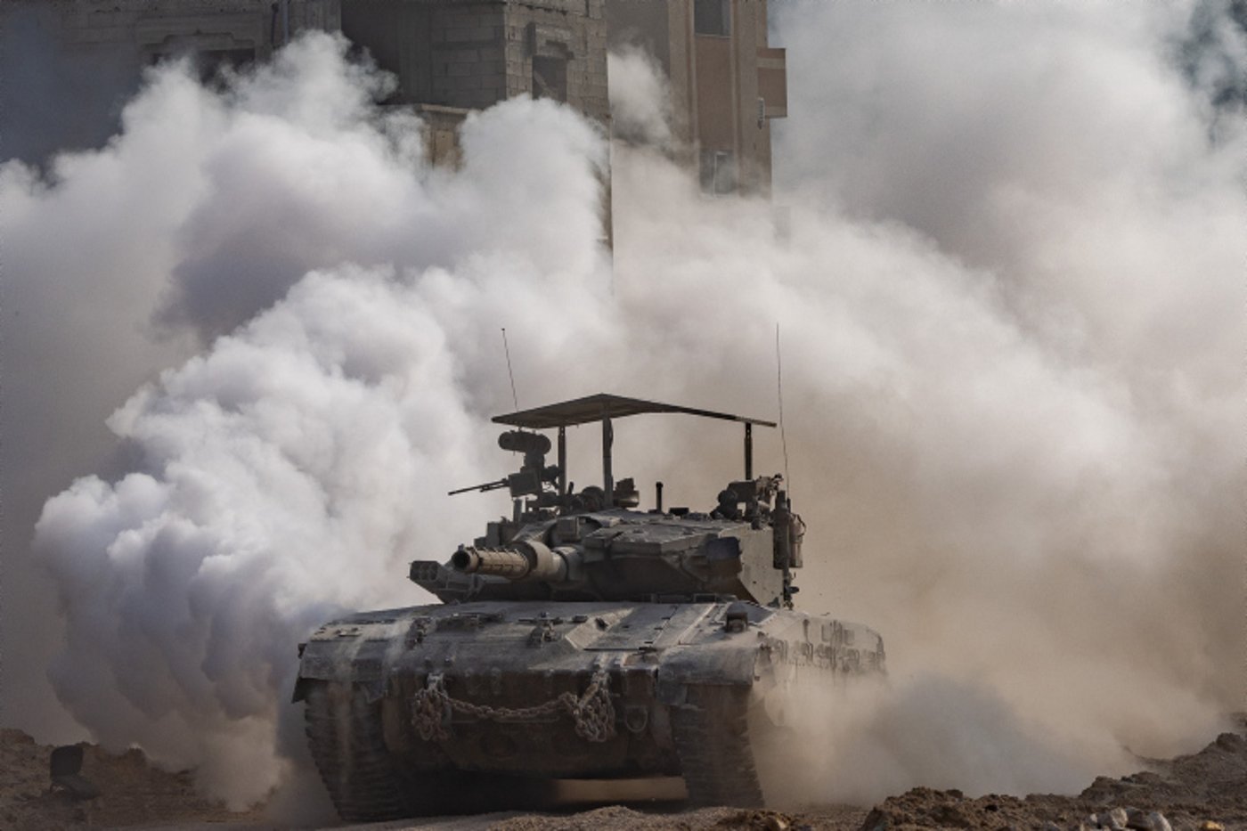 הצלם הצטרף לכוחות המתמרנים בצפון רצועת עזה - ותיעד