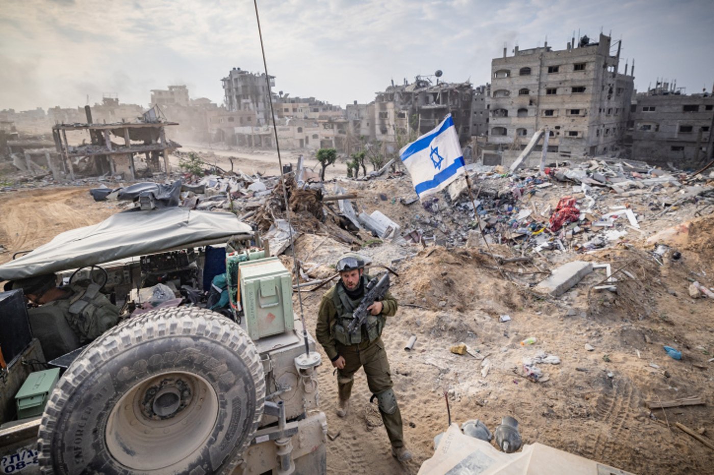 הצלם הצטרף לכוחות המתמרנים בצפון רצועת עזה - ותיעד