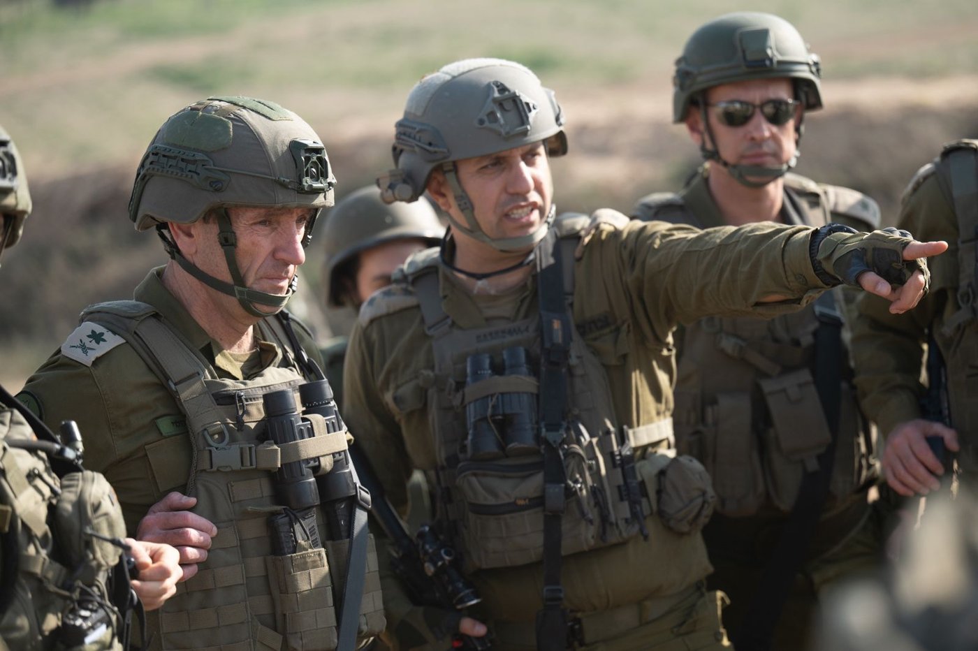 סיור הרמטכ״ל עם מפקד אוגדת עזה בגבול ובתוך הרצועה