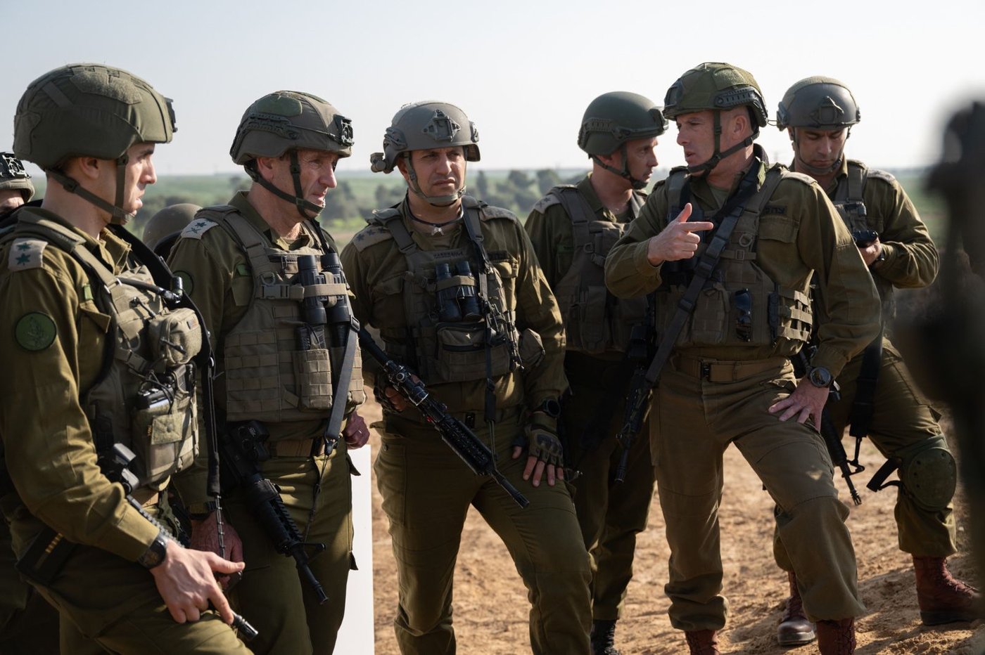 סיור הרמטכ״ל עם מפקד אוגדת עזה בגבול ובתוך הרצועה