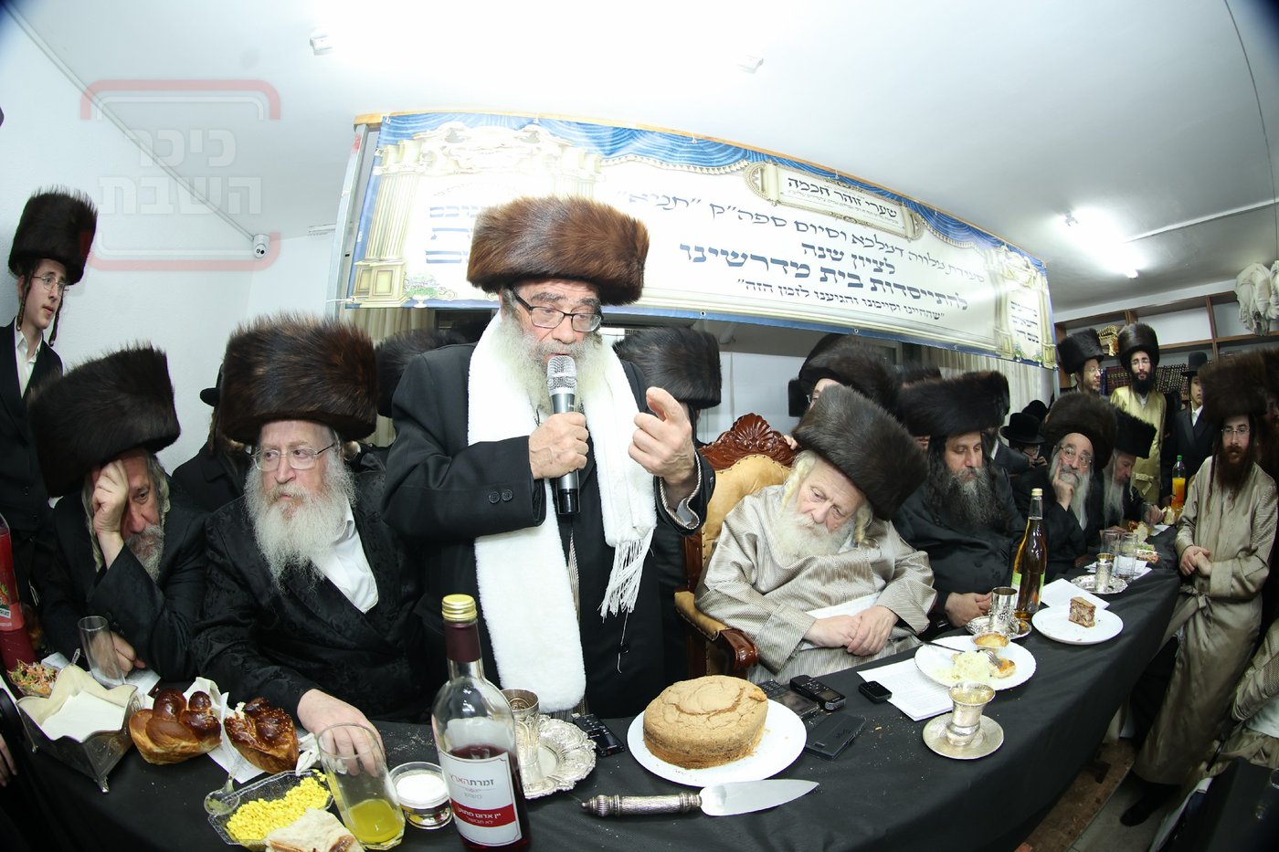 מלווה מלכה וסיום 'תניא' אצל המקובל הגה"צ רבי אביש ציינווירט 