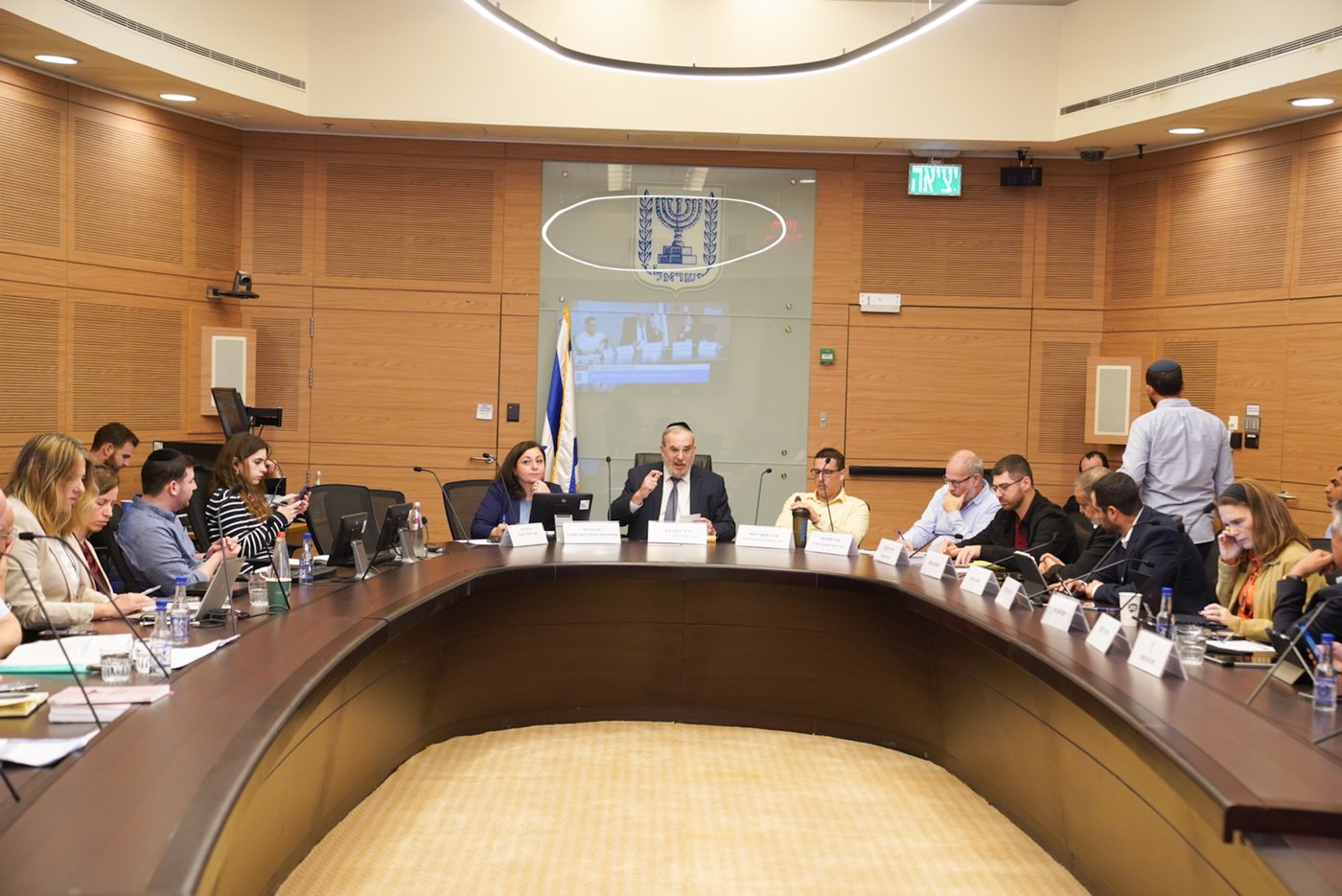 הדיון בוועדה על חוק הרשויות המקומיות