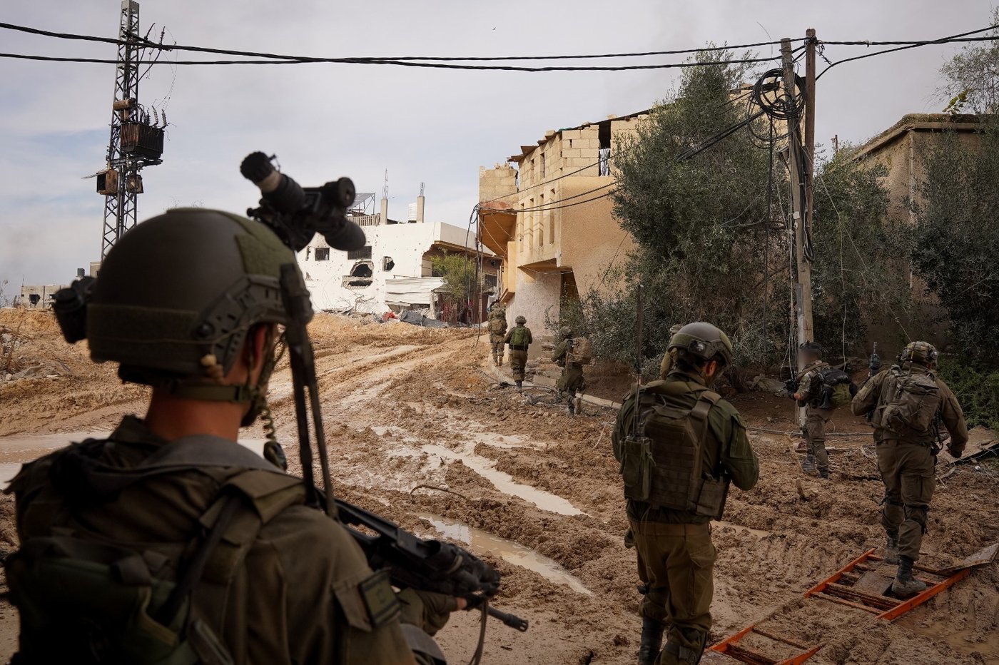 הרוגים מפגיעת טיל נ"ט בגליל, צה"ל תוקף יעדים רבים בלבנון | אות חיים מ-3 חטופים | ארה"ב תקפה בתימן • מתעדכן