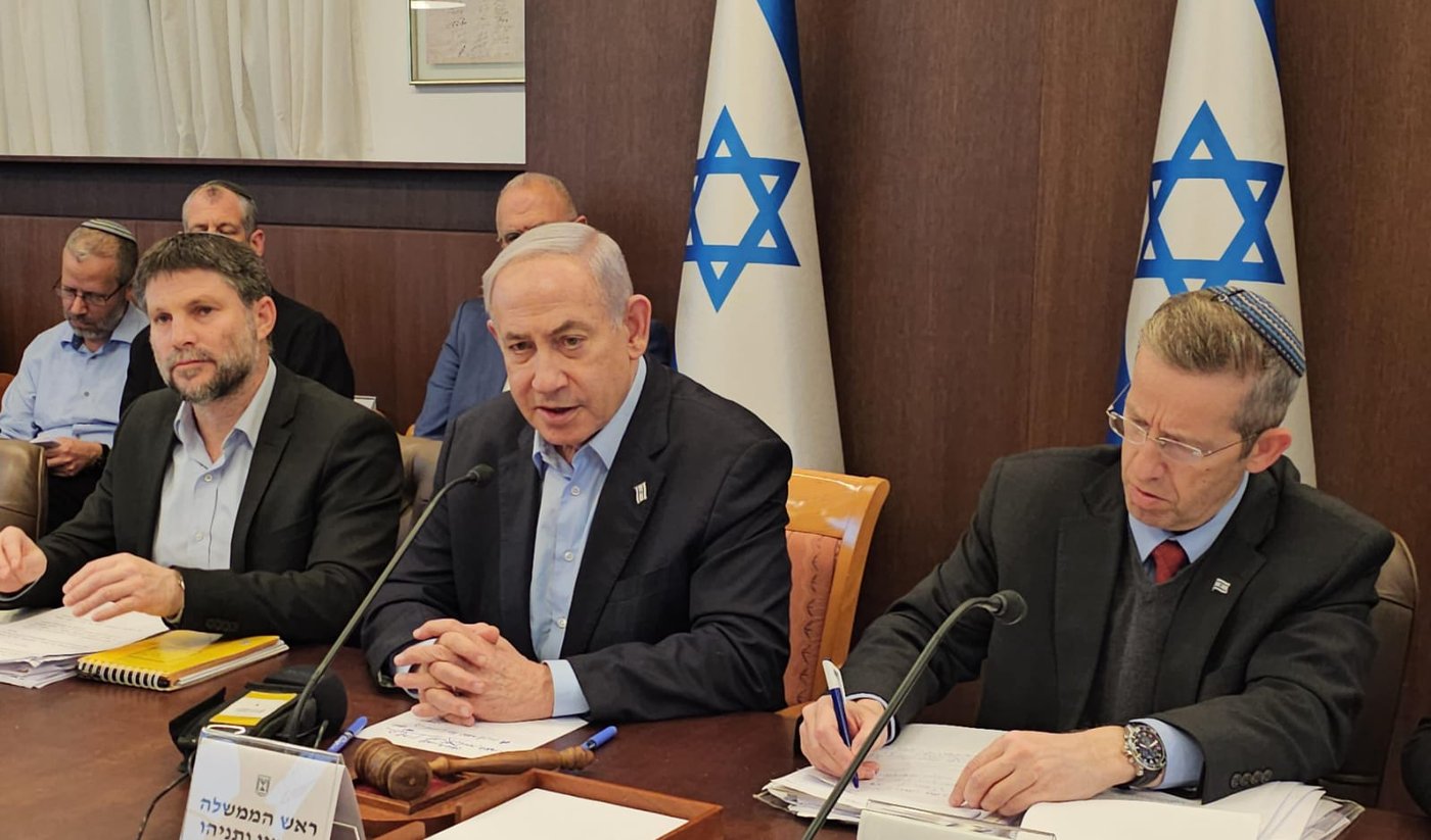 איראן הודיעה שתקפה "יעדי טרור" בסוריה ועיראק | צה"ל תוקף תשתיות של חיזבאללה