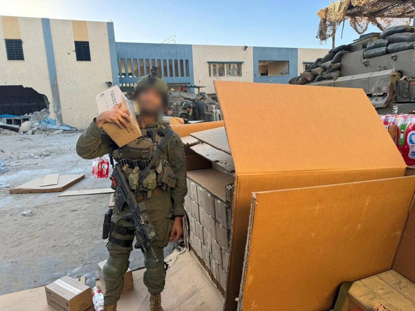 כך צה"ל מספק מהאוויר תחמושת ומזון ללוחמים בעזה | צפו