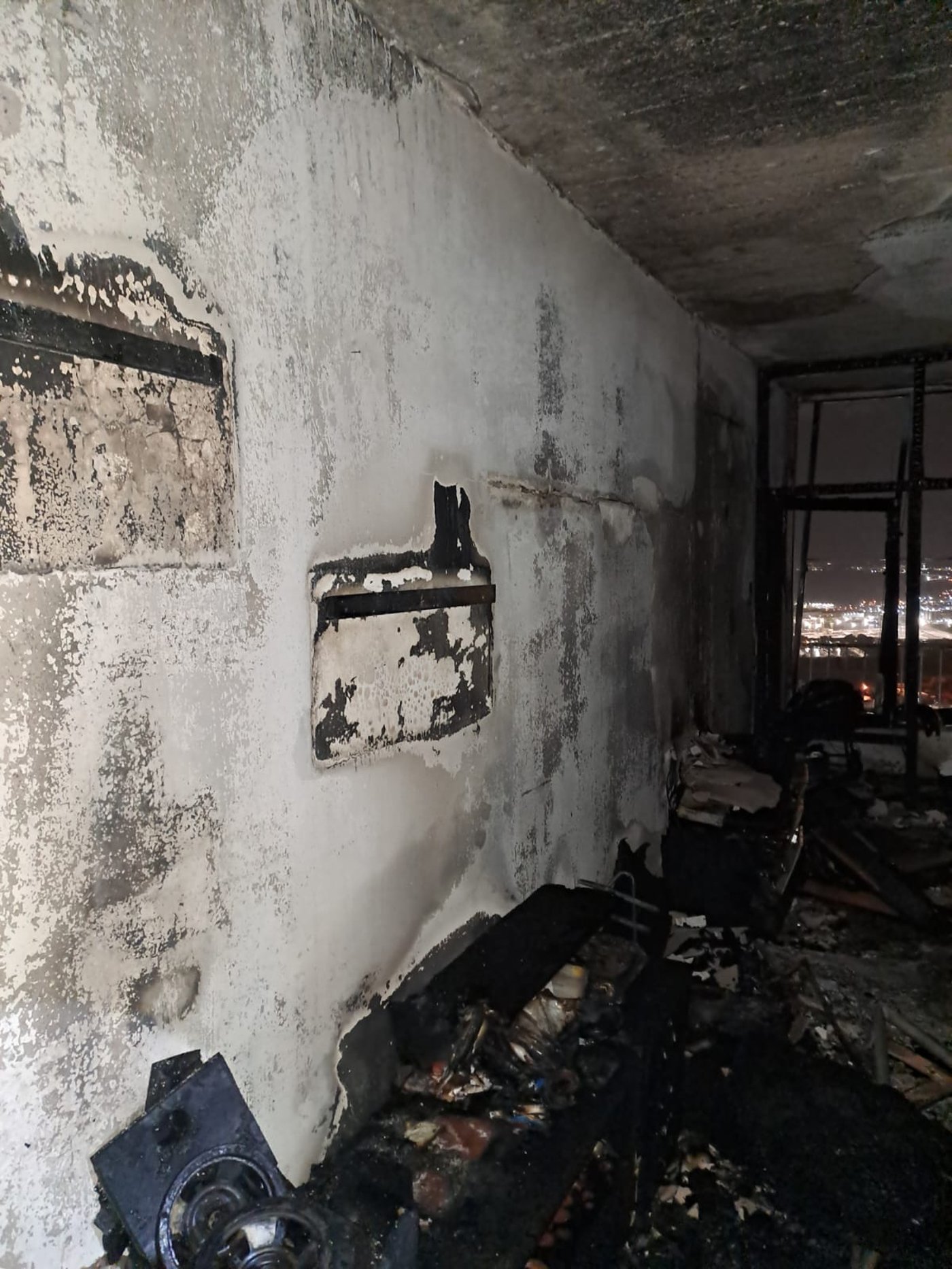 אדם נפצע קשה בשריפה שפרצה בדירת מגורים בחיפה