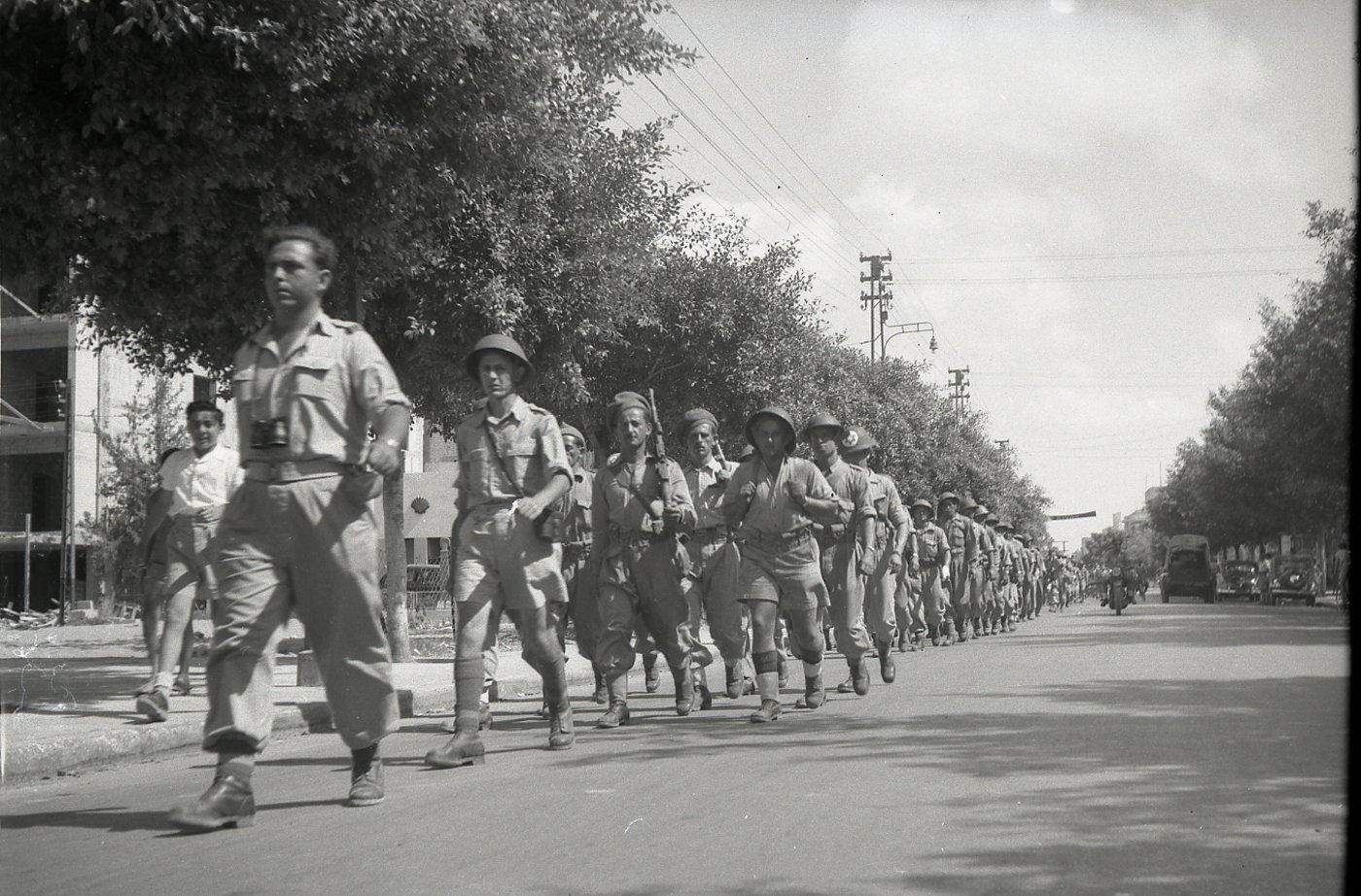 חיילים יוצאים למלחמת העצמאות