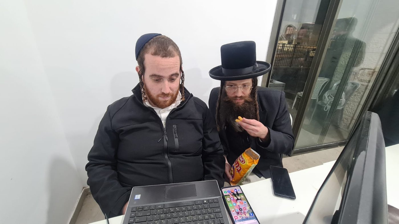 זופניק בכיכר • כל התמונות, הנייעס והחשיפות של השבוע