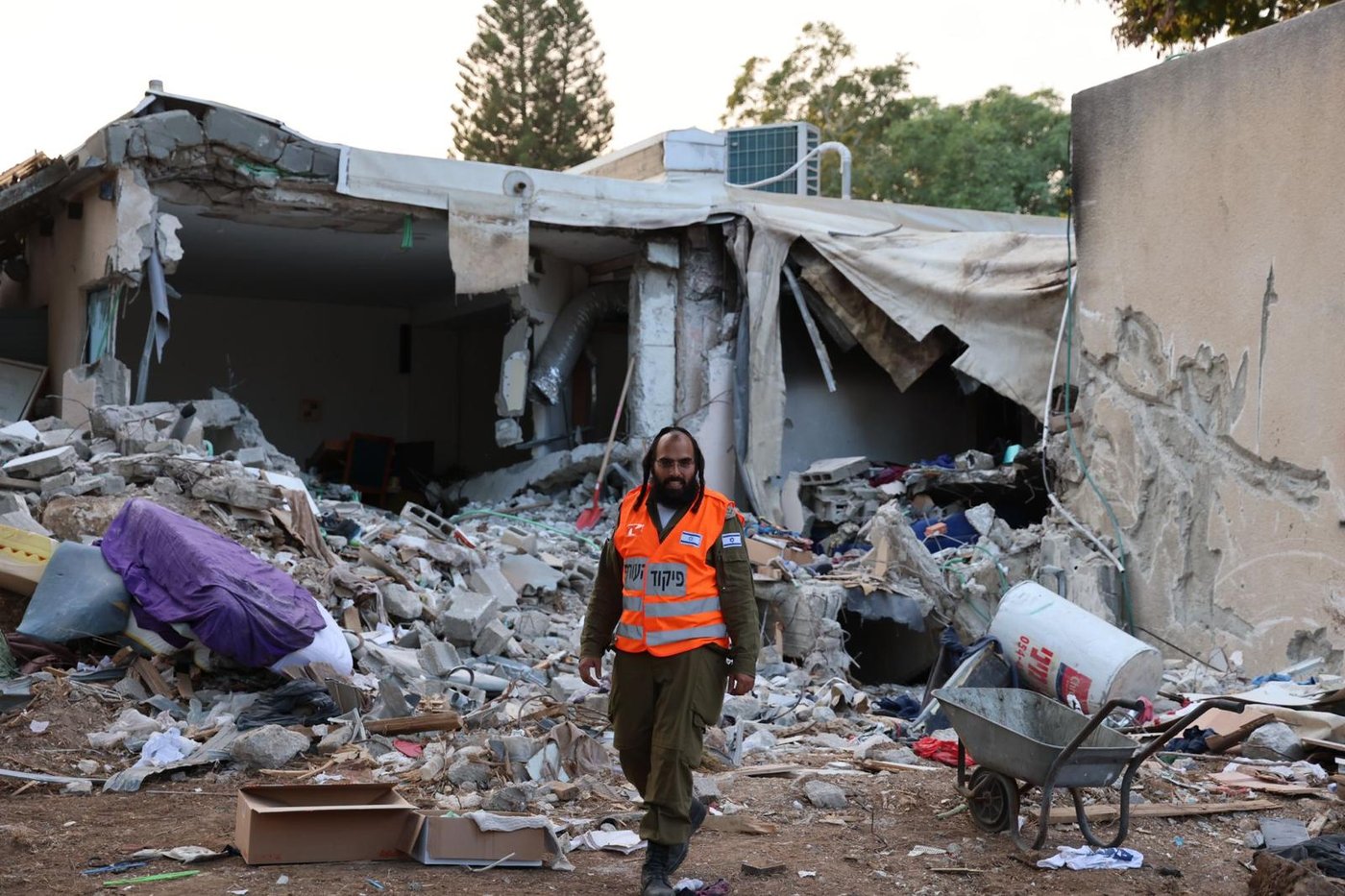 "עורף לחייל" | ביטון בשדה הקרב