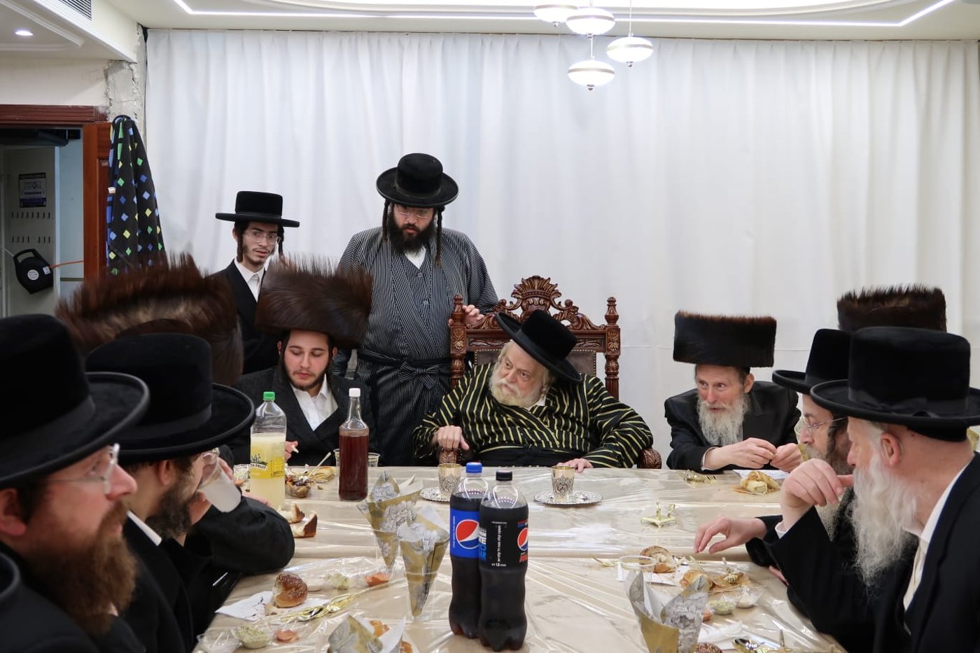 ה'ספונסר' ממעון הנופש בקיץ חיתן, האדמו"ר השתתף