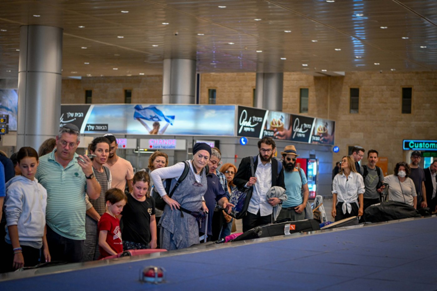 נוסעים ישראלים בנתב"ג