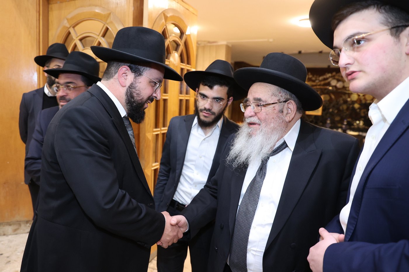 בהשתתפות ראשי הישיבות: מעמד מרומם של חידוש וכינון הישיבה לכבודה של תורה