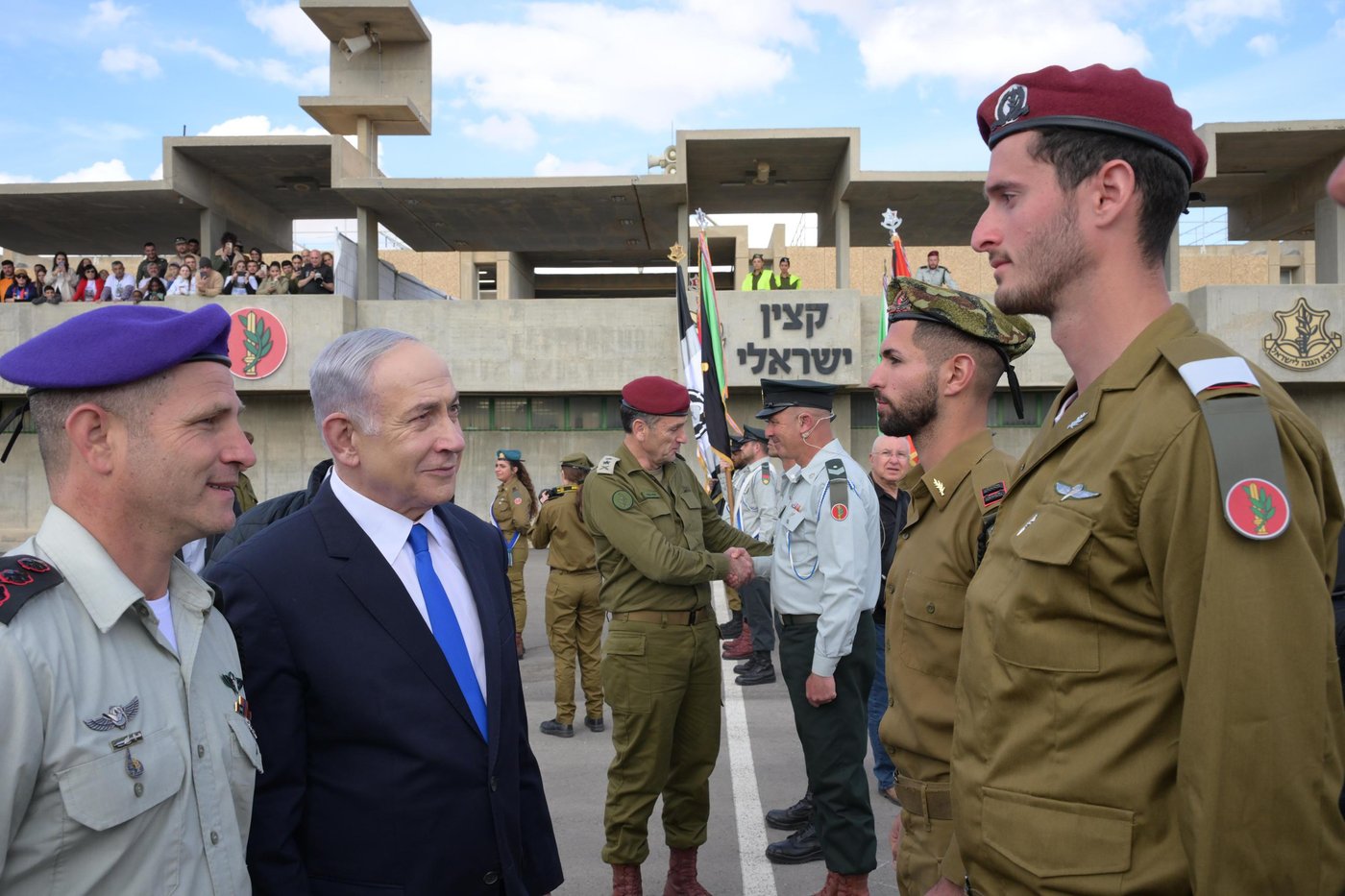 נתניהו בטקס סיום קורס קצינים קרביים