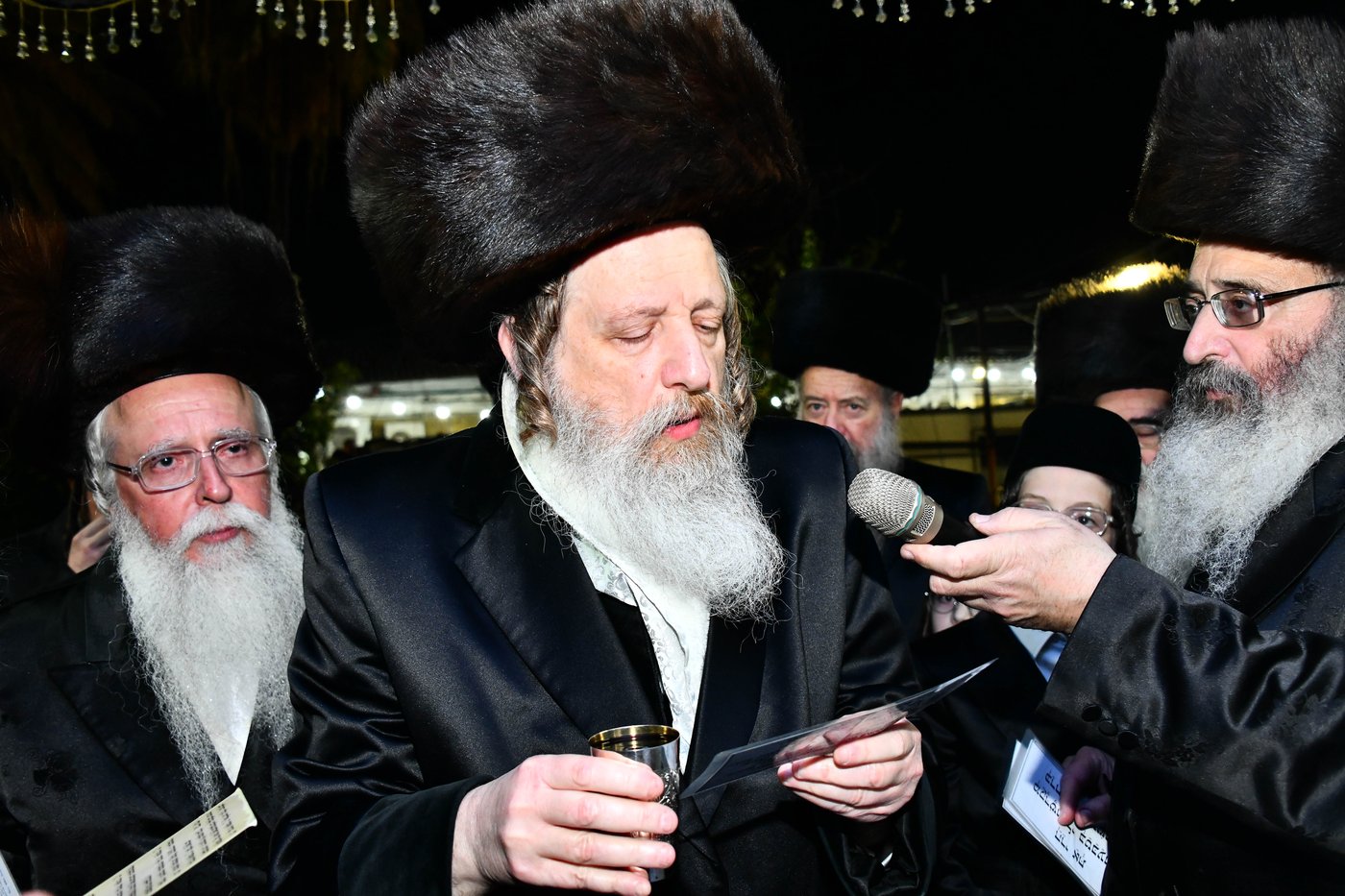 אבי הכלה התחדש עם שטריימל חדש, והסבא שבר את הצלחת
