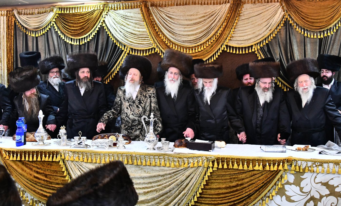 אבי הכלה התחדש עם שטריימל חדש, והסבא שבר את הצלחת