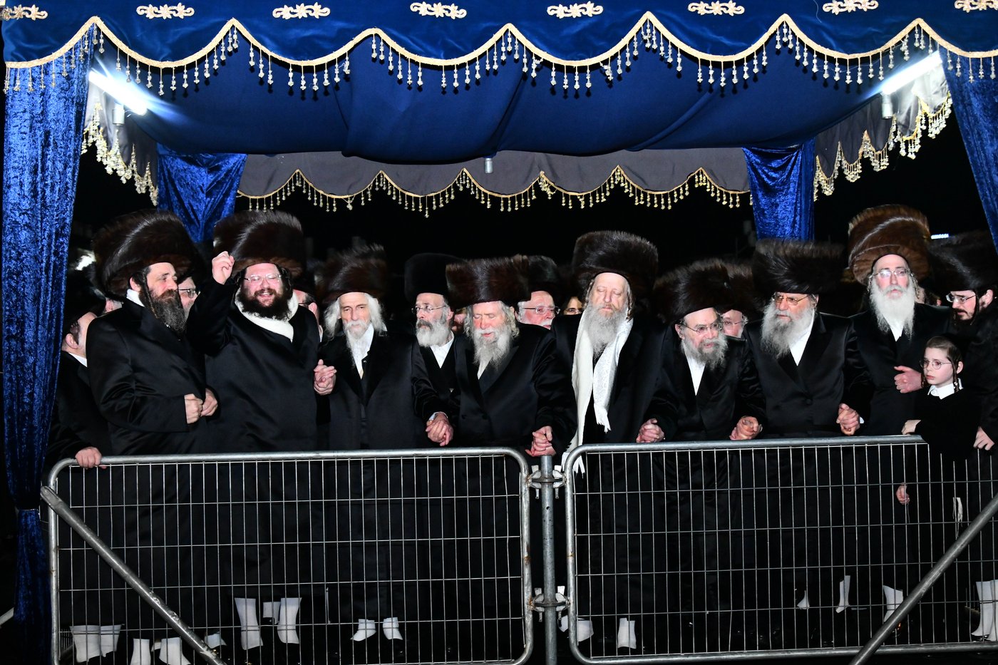 אבי הכלה התחדש עם שטריימל חדש, והסבא שבר את הצלחת