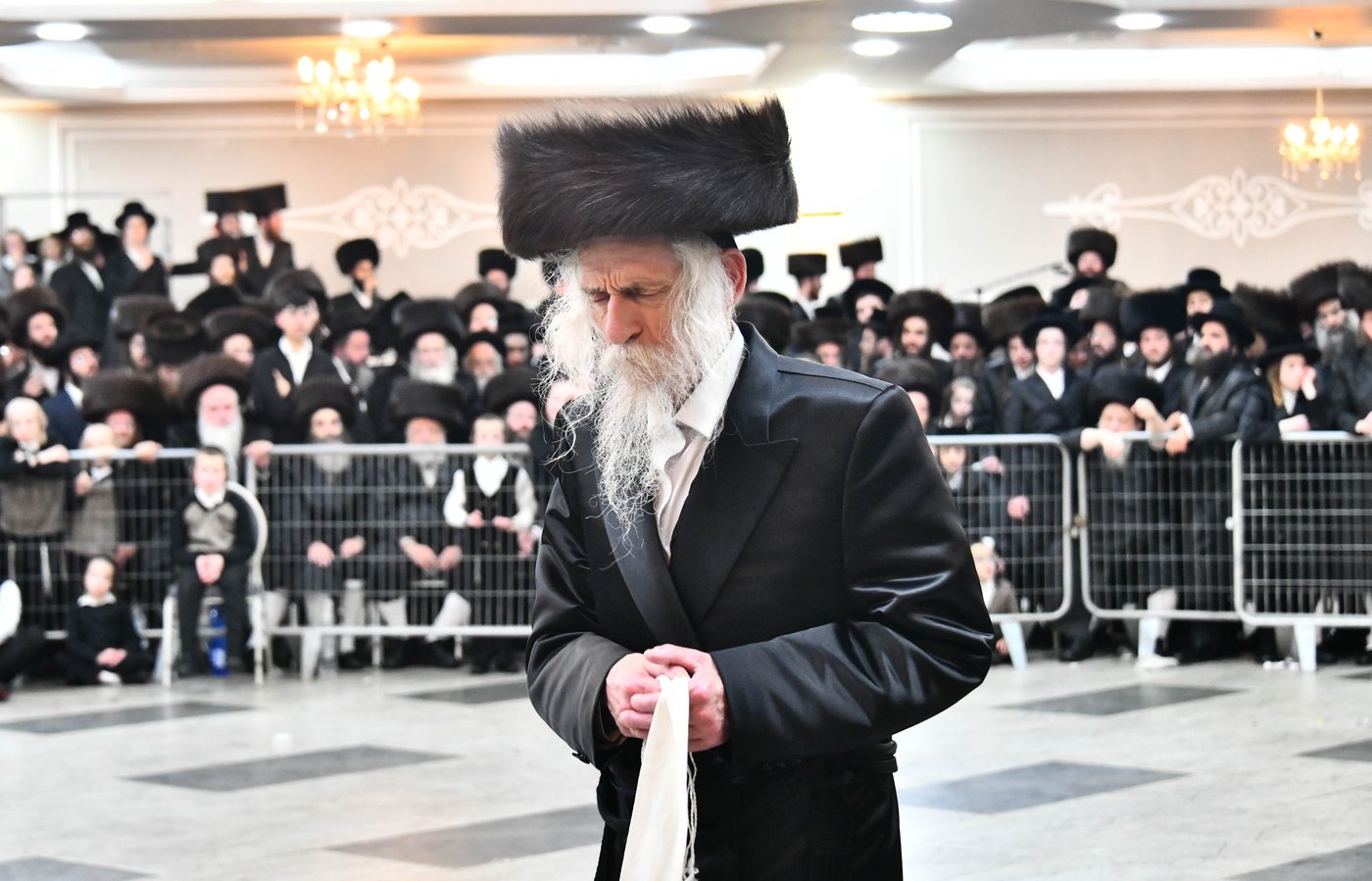 אבי הכלה התחדש עם שטריימל חדש, והסבא שבר את הצלחת
