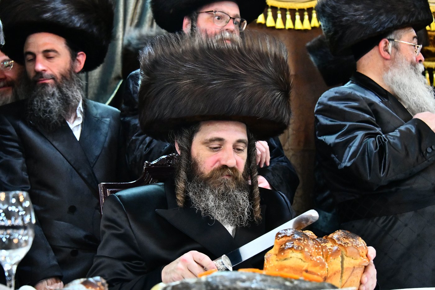 אבי הכלה התחדש עם שטריימל חדש, והסבא שבר את הצלחת