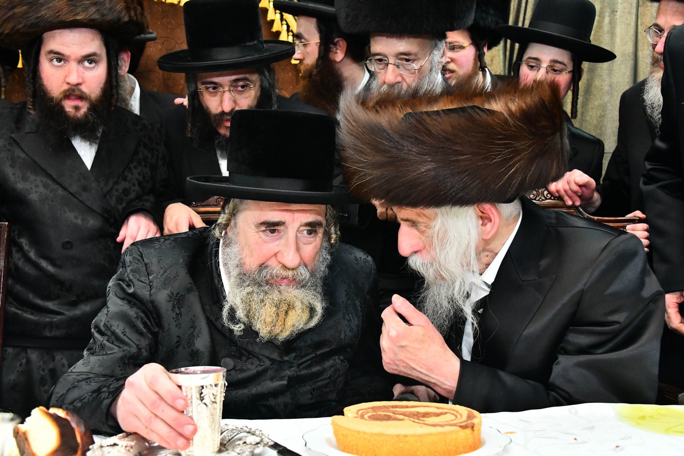 אבי הכלה התחדש עם שטריימל חדש, והסבא שבר את הצלחת