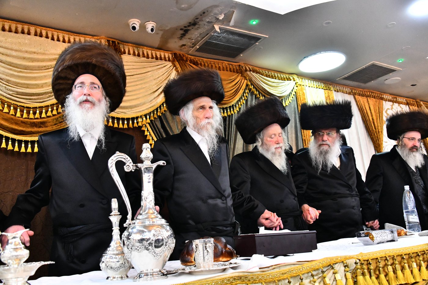 אבי הכלה התחדש עם שטריימל חדש, והסבא שבר את הצלחת