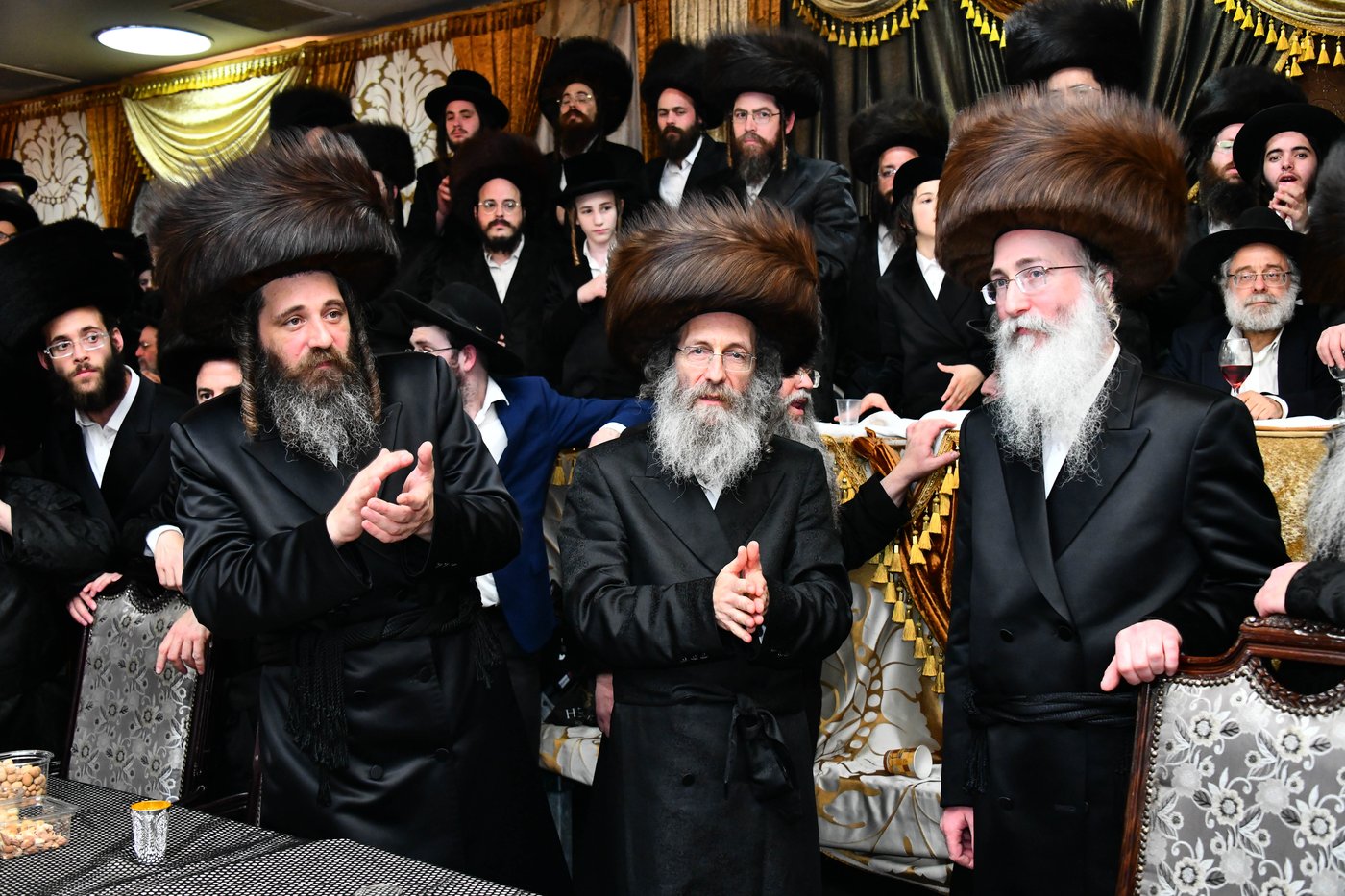 אבי הכלה התחדש עם שטריימל חדש, והסבא שבר את הצלחת