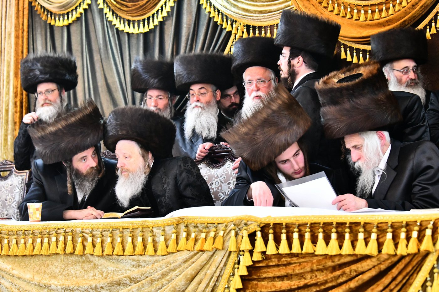 אבי הכלה התחדש עם שטריימל חדש, והסבא שבר את הצלחת