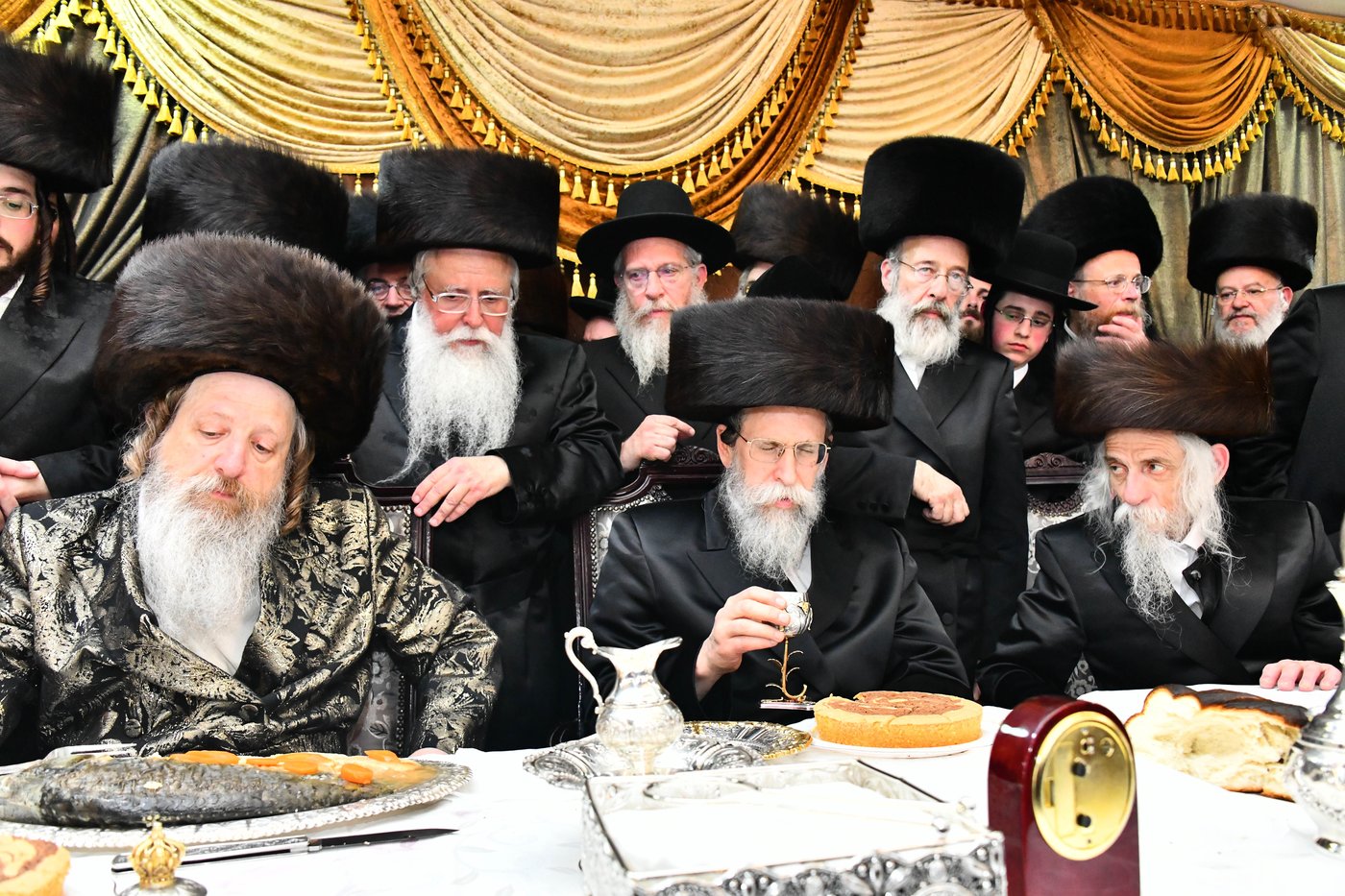 אבי הכלה התחדש עם שטריימל חדש, והסבא שבר את הצלחת