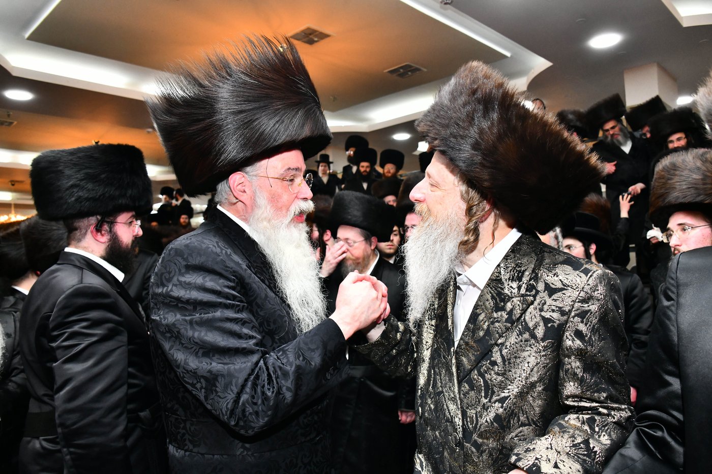 אבי הכלה התחדש עם שטריימל חדש, והסבא שבר את הצלחת