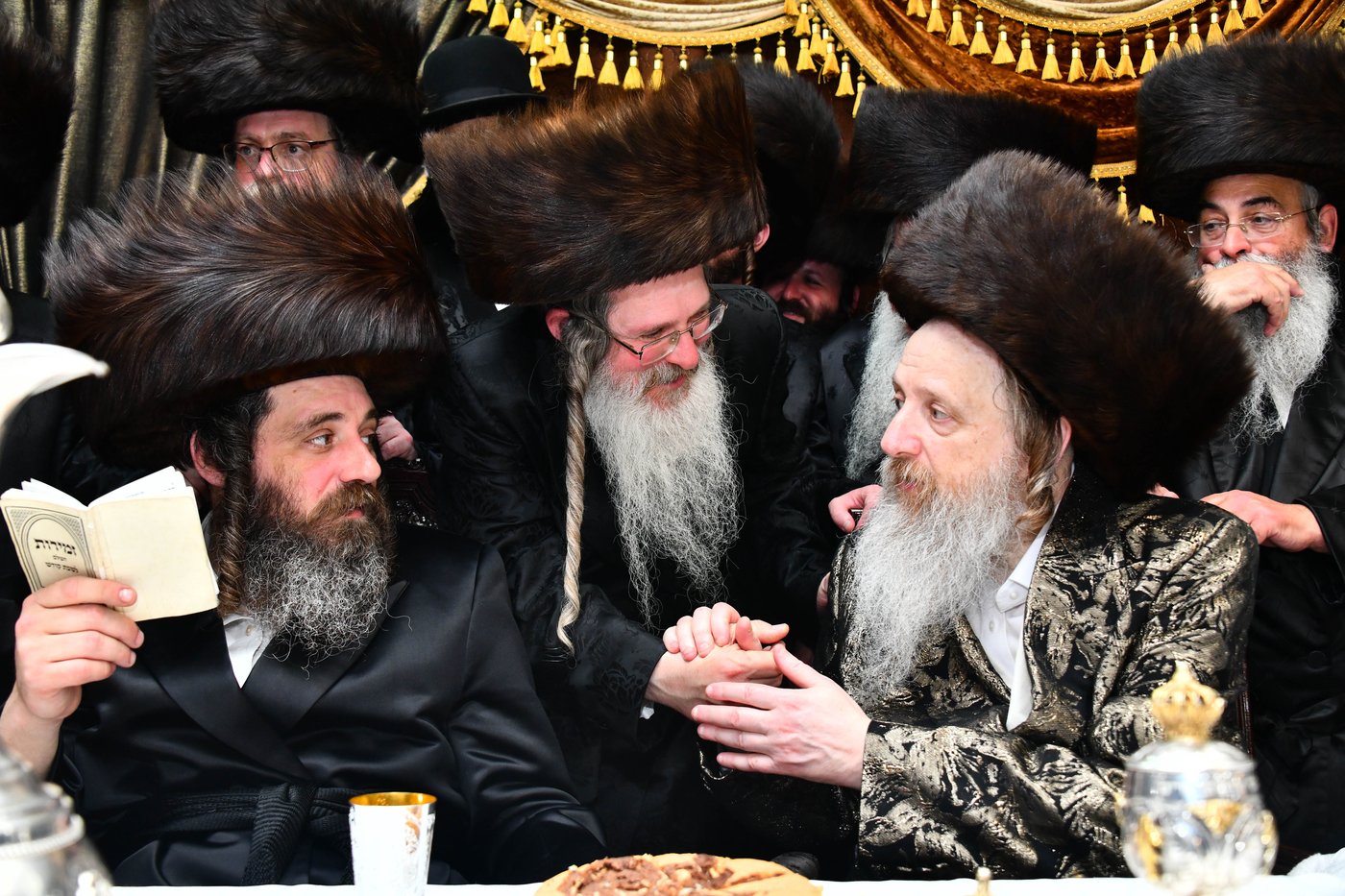 אבי הכלה התחדש עם שטריימל חדש, והסבא שבר את הצלחת
