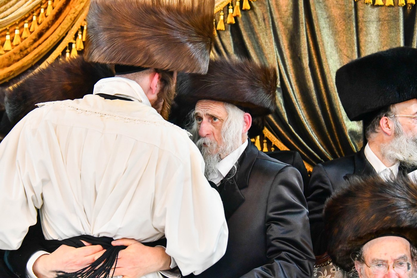 אבי הכלה התחדש עם שטריימל חדש, והסבא שבר את הצלחת