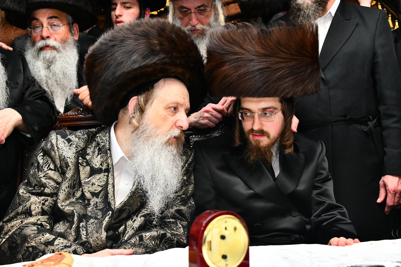 אבי הכלה התחדש עם שטריימל חדש, והסבא שבר את הצלחת