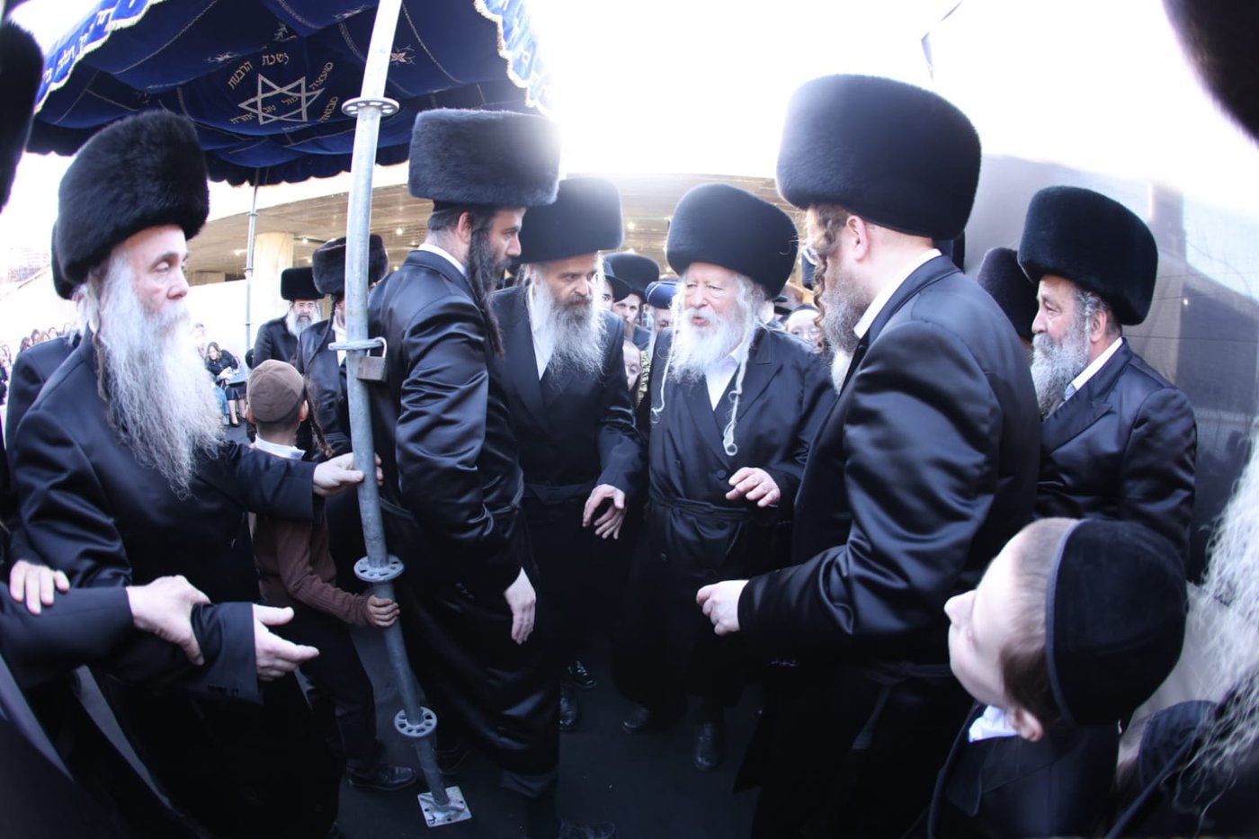 מעמד החופה בגור