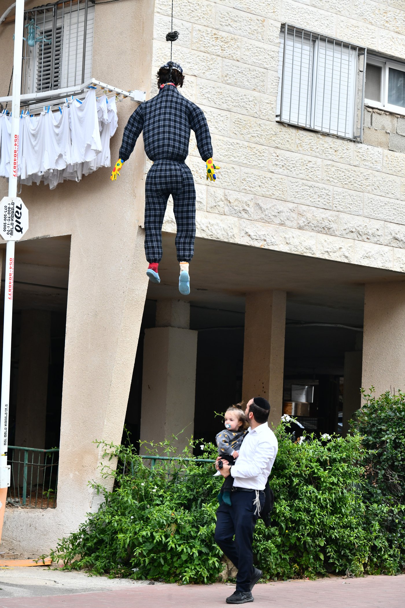 ערב חג הפורים בבני ברק