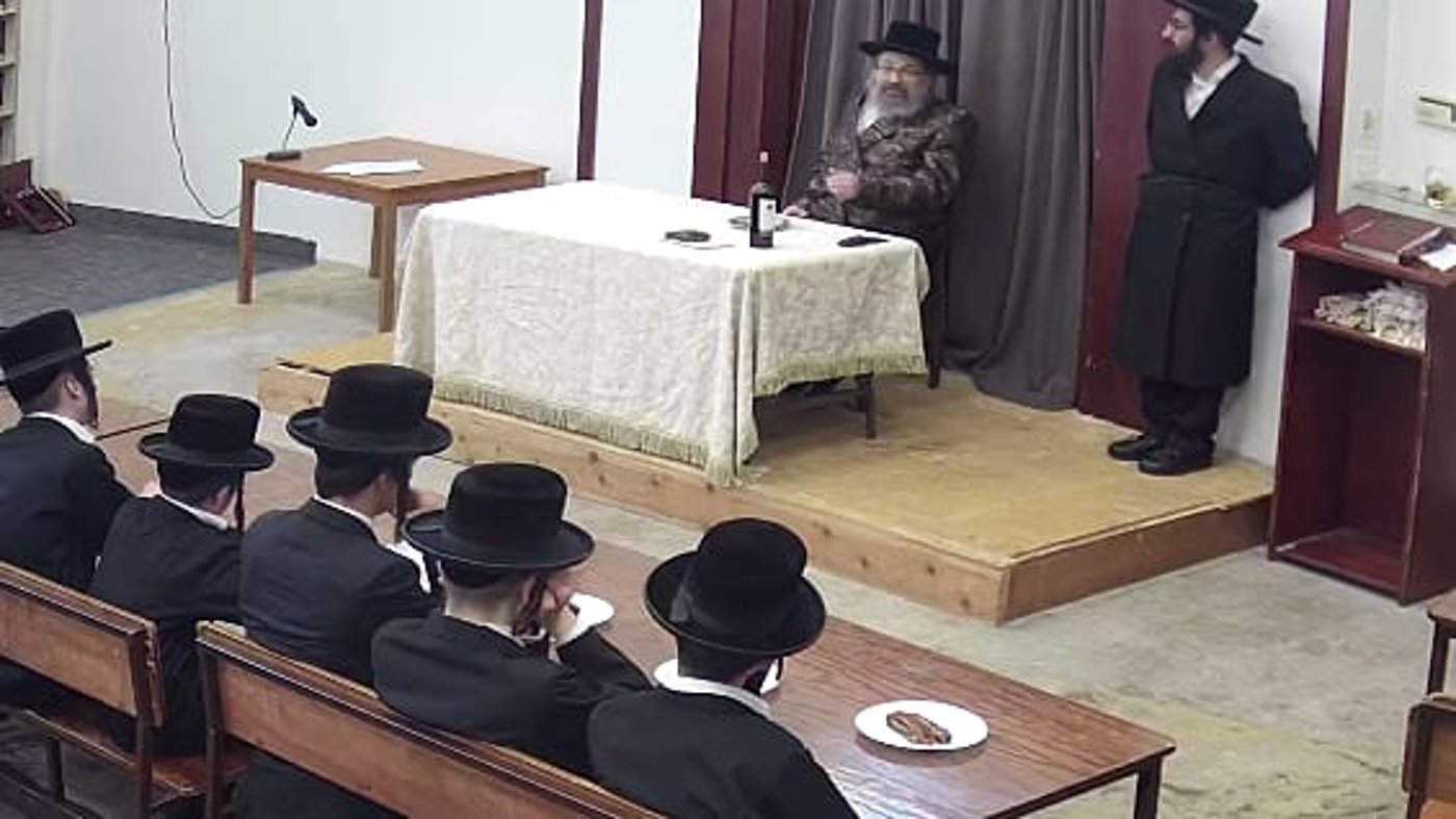 האדמו"ר מלאנדאן ביקר בישיבה במאנסי לקראת פורים