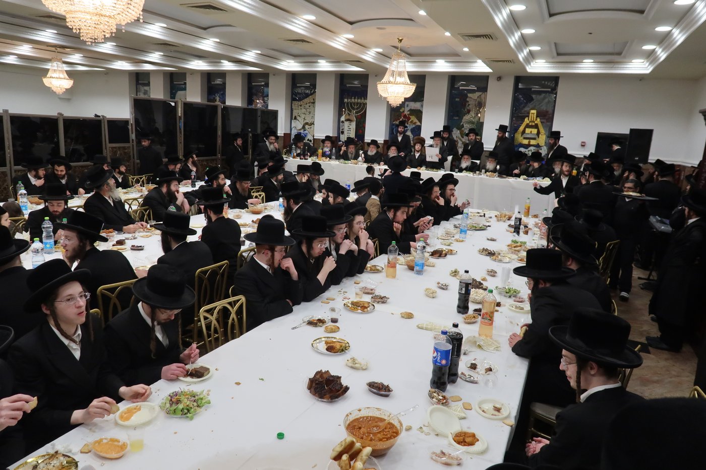 שמחת בית מכנובקא בעלזא –קרית צאנז ירושלים -מעליץ - מאקווא אשדוד