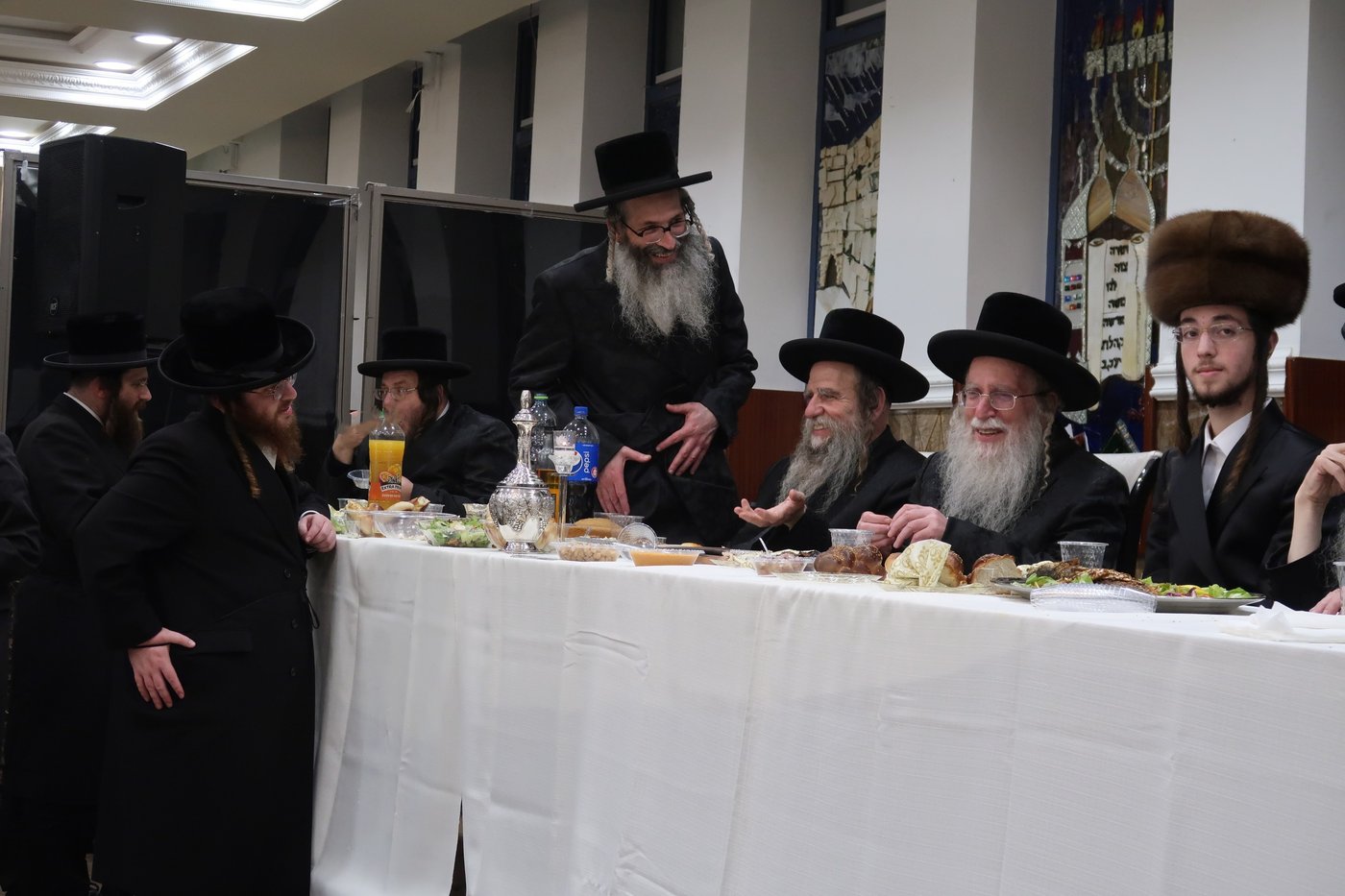 שמחת בית מכנובקא בעלזא –קרית צאנז ירושלים -מעליץ - מאקווא אשדוד