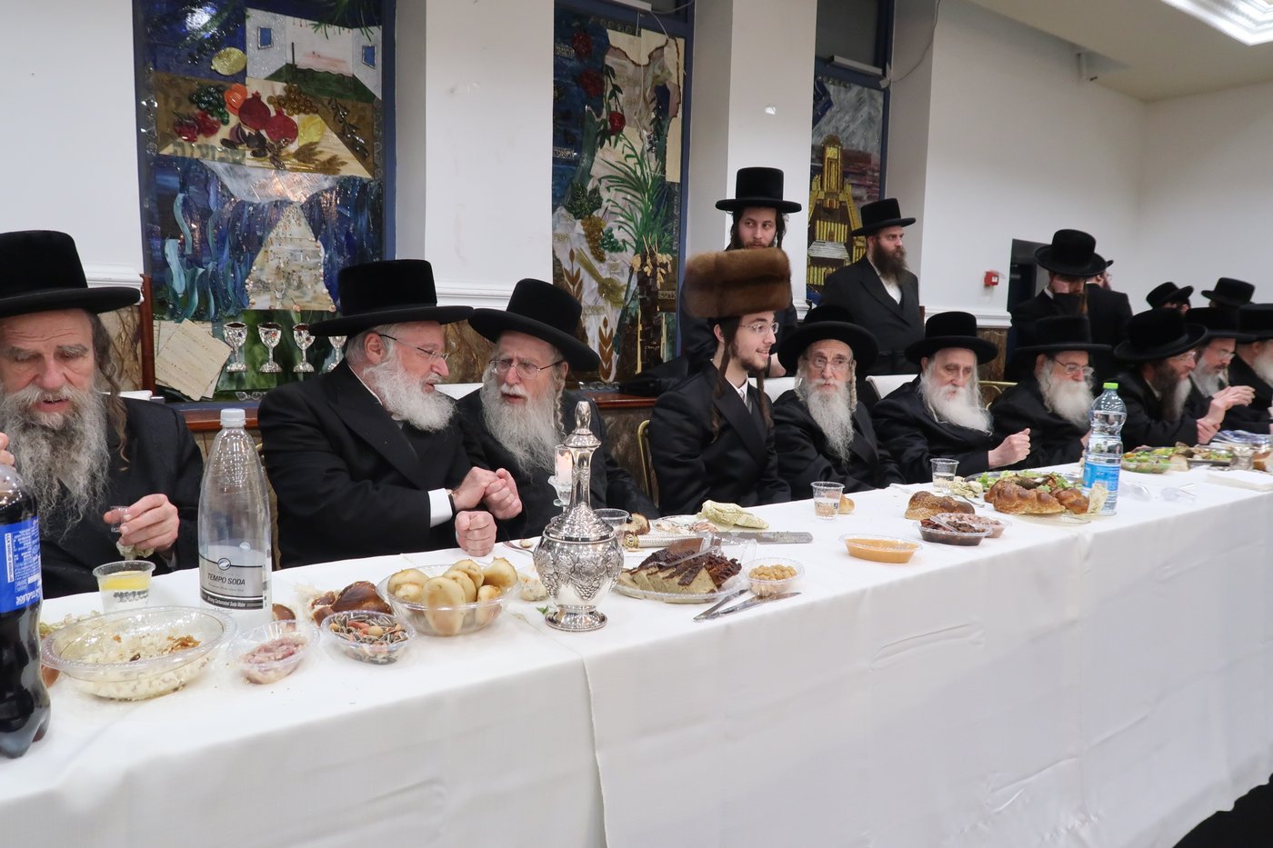 שמחת בית מכנובקא בעלזא –קרית צאנז ירושלים -מעליץ - מאקווא אשדוד